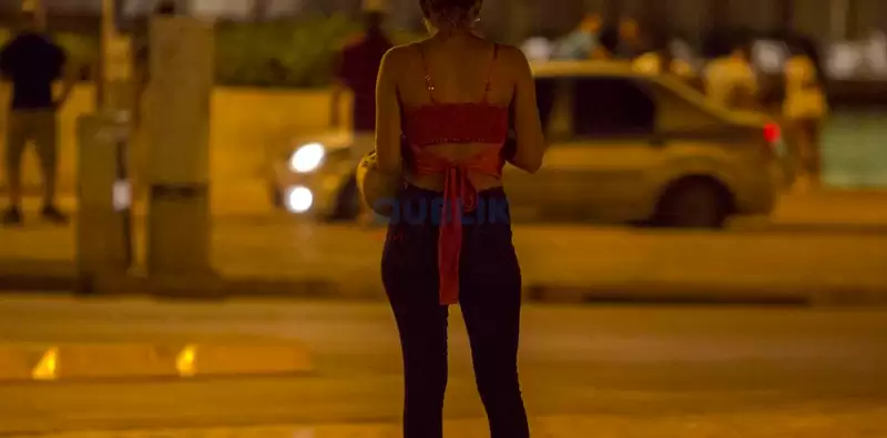 FIER/ Shfrytëzuan 24-vjeçaren për prostitucion/ Në pranga tre vajza, mes tyre një 17 vjeçare