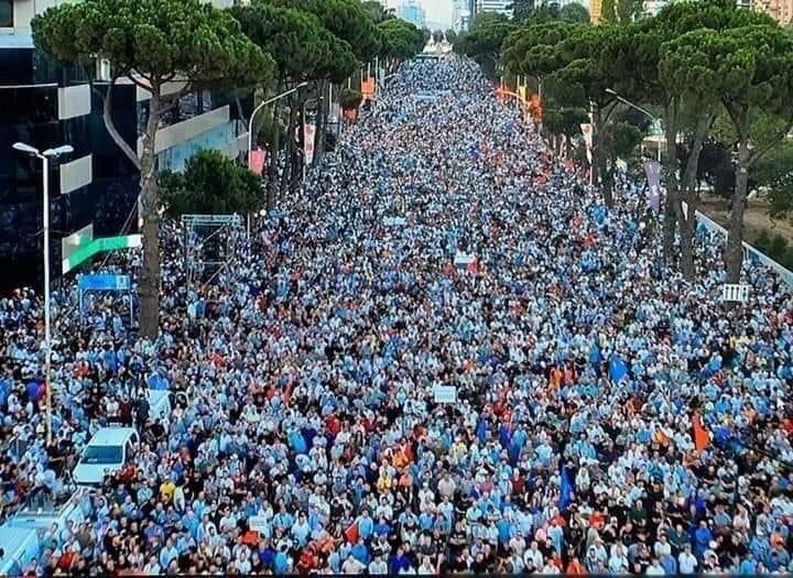 Protestat nuk janë për “hallin” e Berishës!