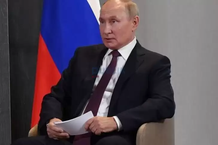 Rusia thotë se ka biseduar me SHBA-në për traktatin e armëve bërthamore