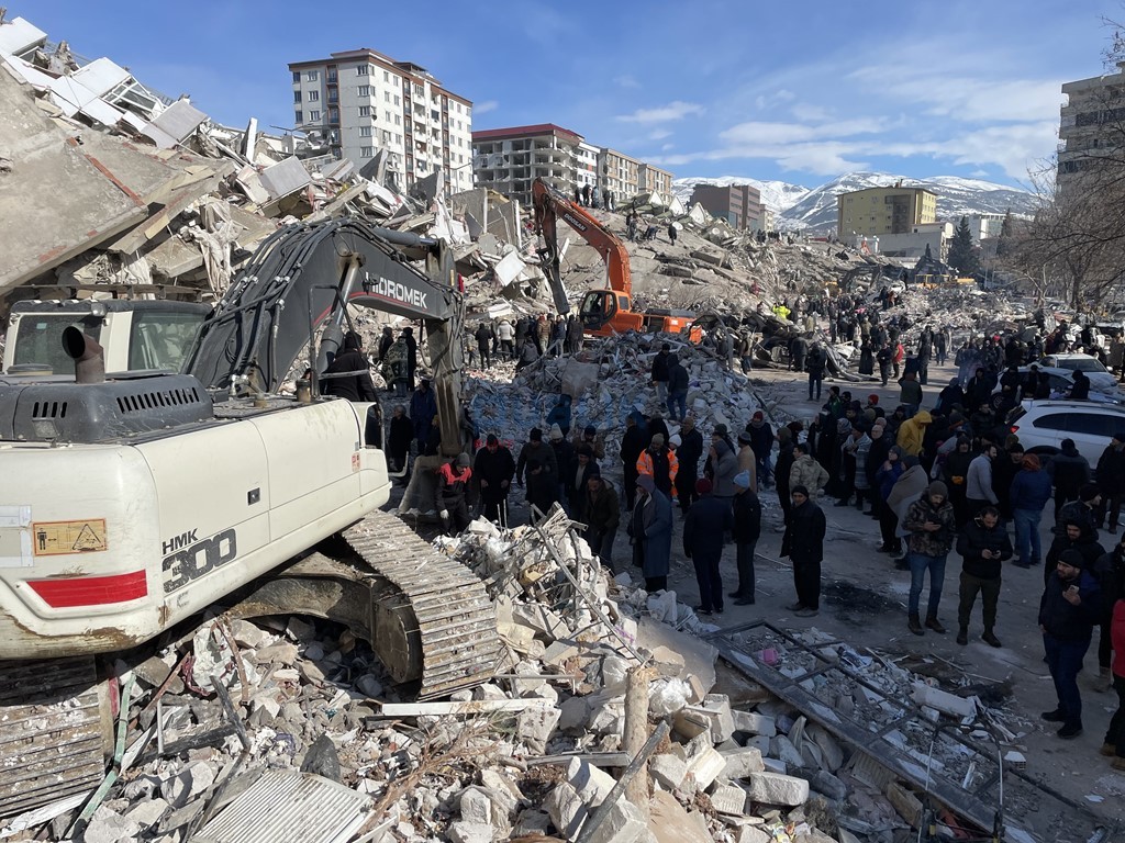 Mbi  34,000 humbje jete në Turqi dhe Siri