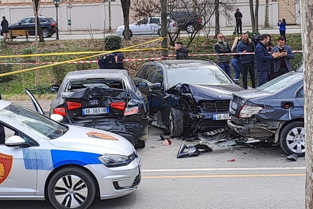 Policia njoftim mbi aksidentin e autobusit: Shiferi nuk ishte i pirë