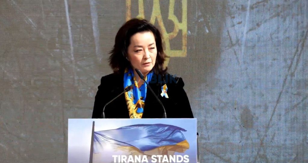 Një vit nga sulmi rus, ambasadorja Yuri Kim: Nuk duhet të ketë asnjë dyshim, SHBA është dhe do jetë në krah të Ukrainës