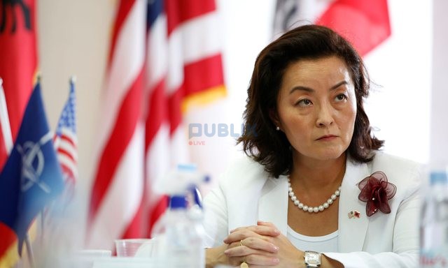 Yuri Kim flet për sigurinë kibernetike : Ju nuk jeni vetëm
