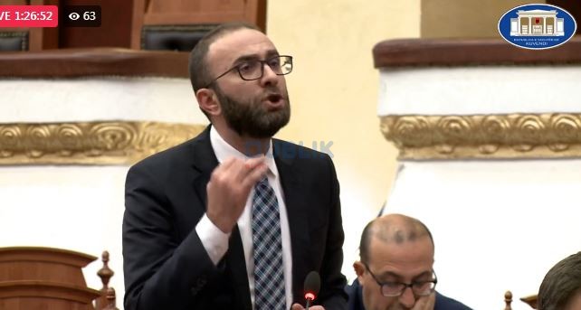 Bardhi debat me Nikollën: Ka mbetur të ndani pozitën me opozitën me gardh…