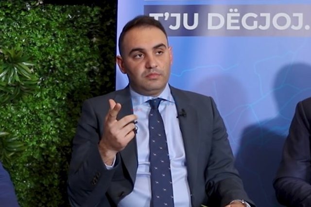 Dhëndër në PS/ Këlliçi “i mbyll gojën” socialistëve: S’më interesojnë lojërat tuaja