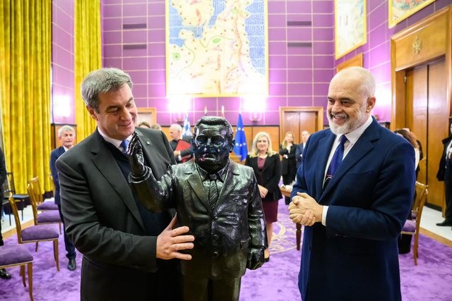 Rama priti kryeministrin e Landit Federal të Bavarisë/ Ambasada gjermane zbardh vizitën