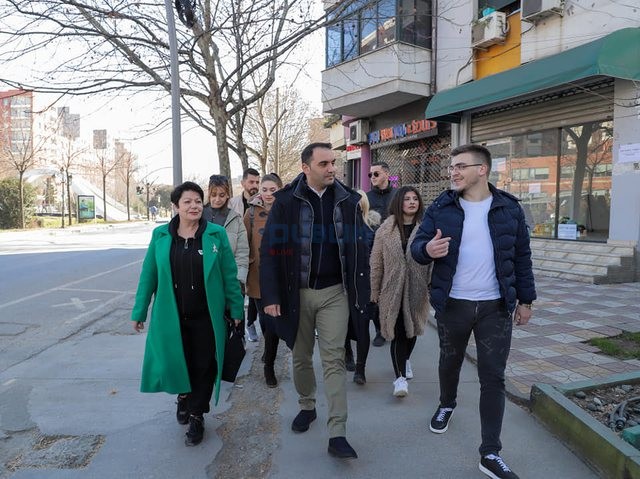 Këlliçi me qytetarët, vijon aksionin në terren