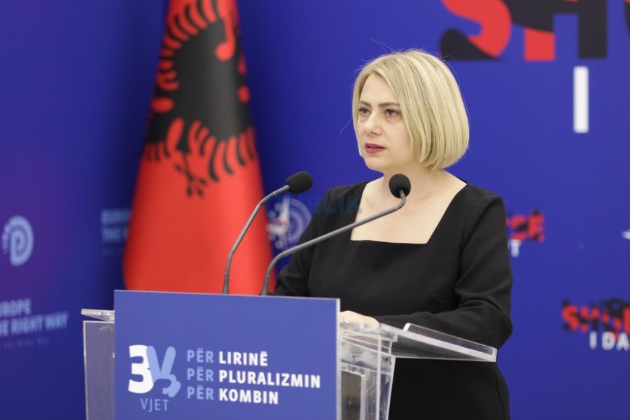 PD: Qeveria nis fushatën për zgjedhje; Kush dëshiron, mund të bëhet mësues