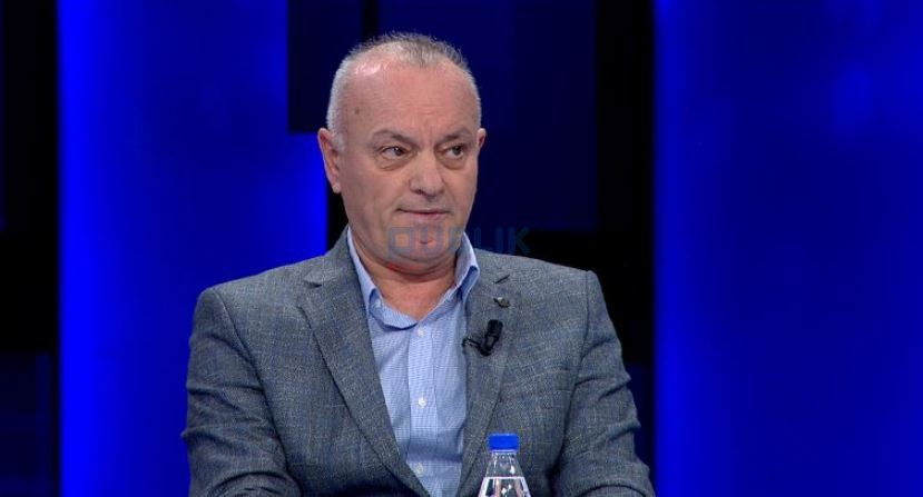 Aksidenti/Eksperti i qarkullimit rrugor: Nuk përjashtohet defekti te autobusi, gjysma e tij jashtë korsisë