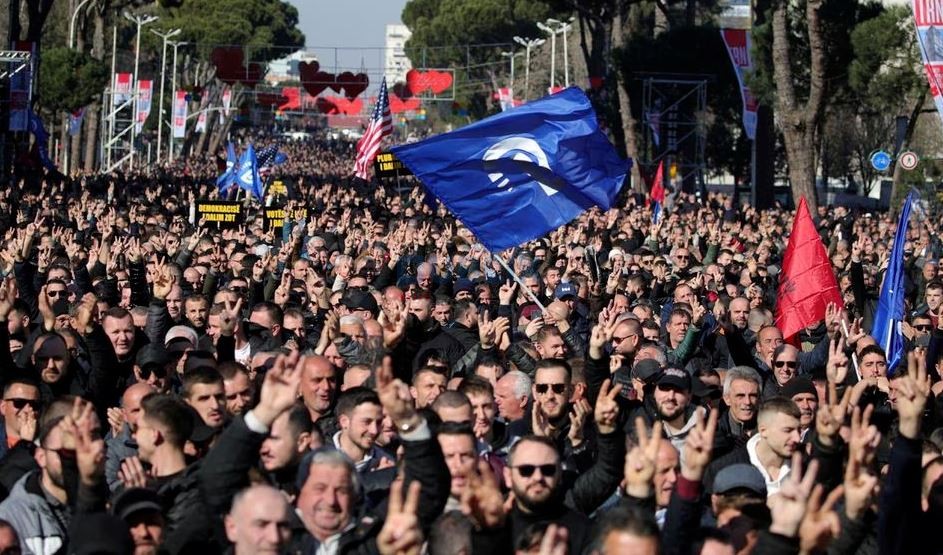 Kreu i Partisë së Lirisë bën thirrje për pjesëmarrje: Rama kërkon të asgjësojë pluralizmin, të gjithë para Kuvendit në orën 17:00