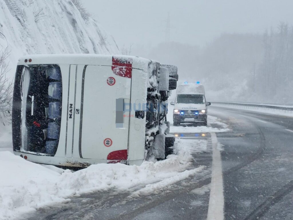 Përmbysja e autobusit/ Viktima Gazmir Korbi, ishte bashkë-shofer