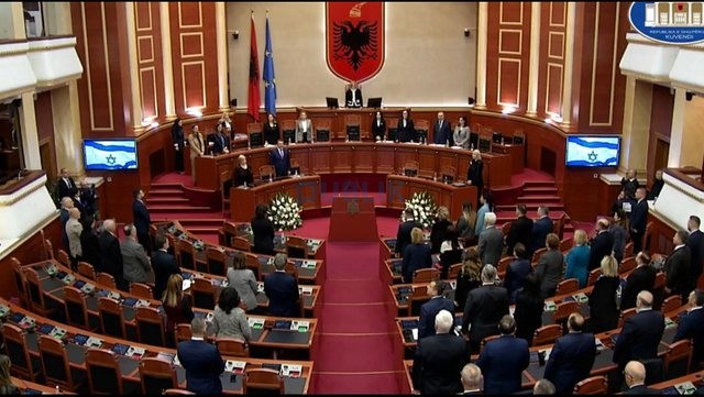 Zbardhet rendi i ditës së seancës së nesërme parlamentare
