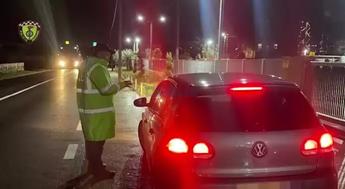 Policia rrugore aksion në akset rrugore,66 patenta të hequra në 24 orët e fundit, qindra gjoba