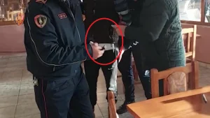 Tentuan të vidhnin me armë biznesmenin, arrestohet 66 vjeçari, në kërkim 2 bashkëpunëtorët