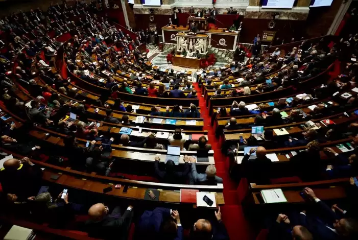 Francë, miratohet në senat rritja e moshës së daljes në pension. Pritet votimi në Asamblenë kombëtare