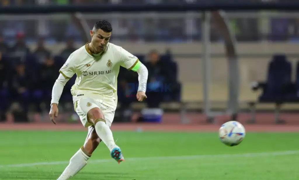 VIDEO/ Ronaldo shënon supergol me goditje  dënimi. CR7 dhuron spektakël në Arabinë Saudite