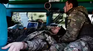 Rusia vazhdon  sulme të pandërprera mbi objektiva civile në  Bakhmut.    Ukraina e vendosur të mbrojë qytetin