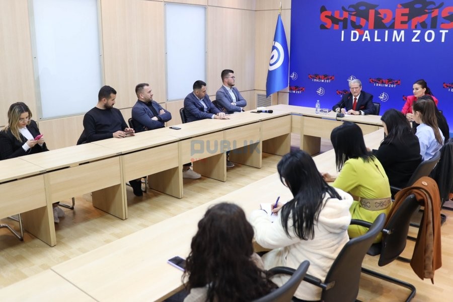 Berisha: Alibeaj është i emëruari i Ramës! Basha është peng në krim me financimin prej 700 mijë eurosh