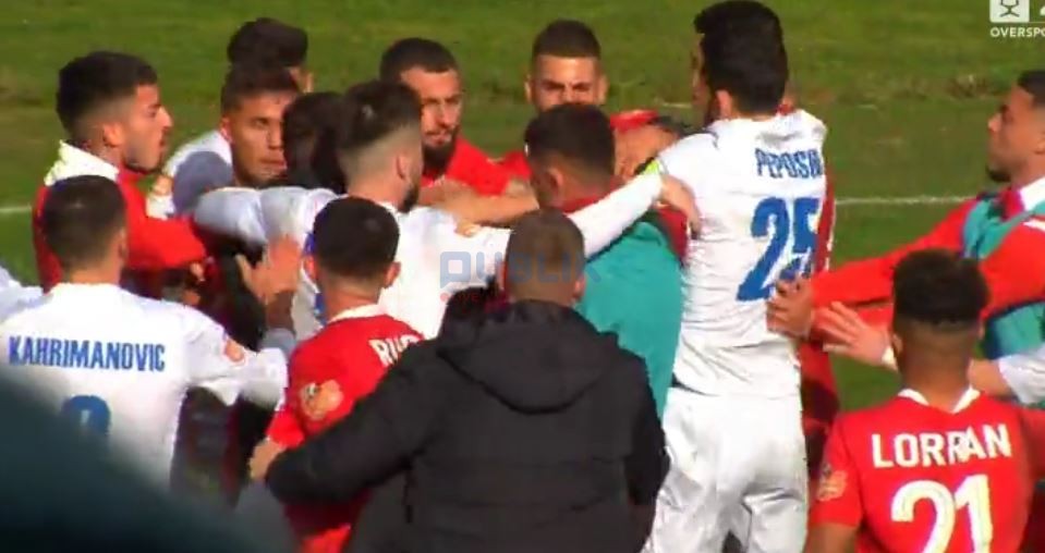 Plas grushti në fushë pas Bylis-Erzeni, sherr masiv mes dy skuadrave