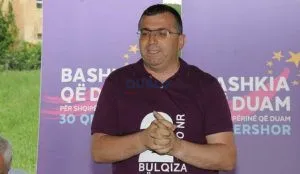 Dosja e pazareve të kryetarit të bashkisë Bulqizê  në “tunelin e Enverit”, e dogji fotoja që publikoi vetë