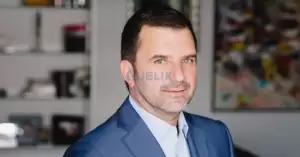 Kur revoltohen këta me vulë