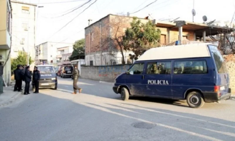 Mat/ 36-vjeçari  gjendet i pajetë në një përrua
