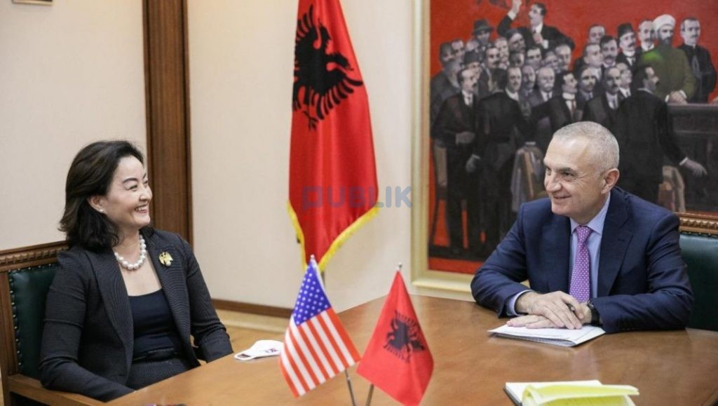 Kim shkon në zyrën e kreut të PL-së, Ilir Meta