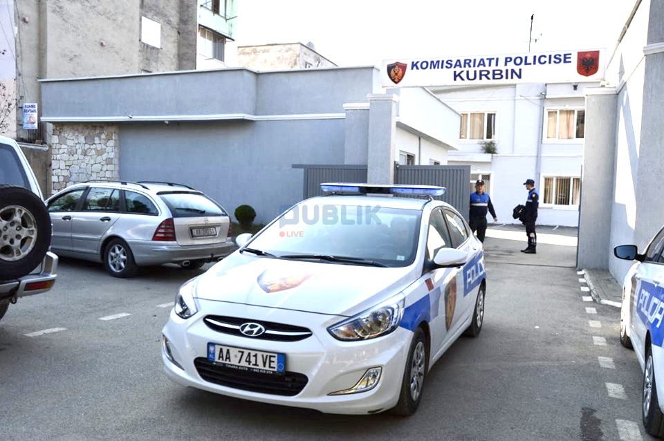 LAÇ/  Plagoset  me armë një person, Policia në ndjekje të autorit