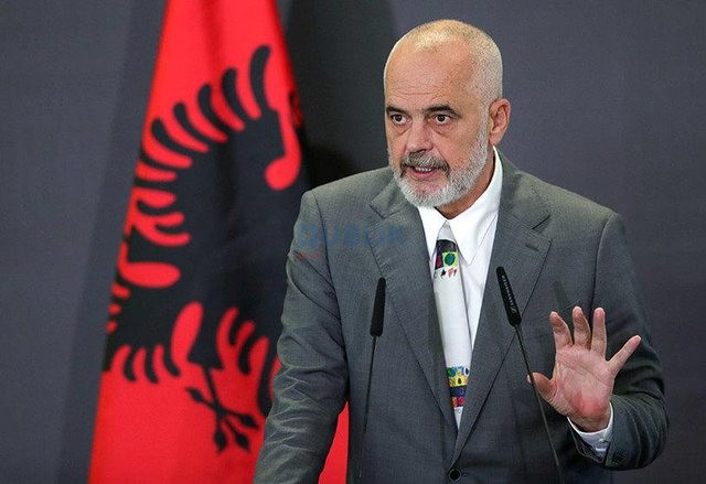 Rama, së shpejti pritet  të çelë ekspozitën me pikturat e tij në Athinë