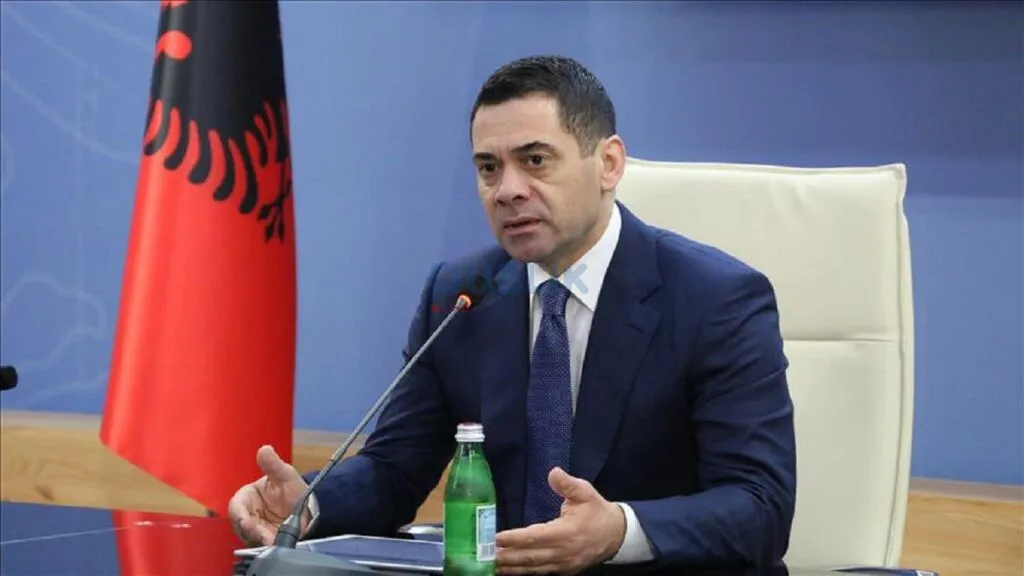 Gjykata rrëzon kërkesën e Ahmetajt.Kundërshtoi kontrollin në vilën e partneres