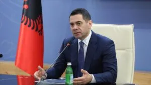 Gjykata rrëzon kërkesën e Ahmetajt.Kundërshtoi kontrollin në vilën e partneres