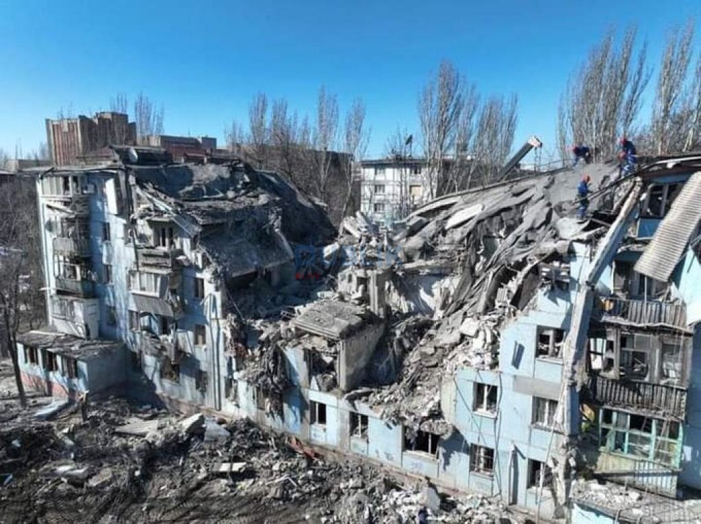 Lufta në Ukrainë, njëmbëdhjetë të vdekur nga sulmi raketor rus në Zaporizhia, mes tyre edhe fëmijë