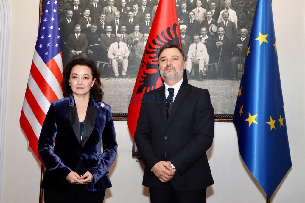 Takimi me  ambasadoren Kim, Alibeaj: Shqetësim, përdorimi i administratës në zgjedhjet e 14 majit dhe pastërtia e kandidatëve