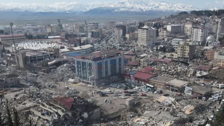 Frika nga tërmeti/ Banorët e Stambollit të shqetësuar: Një lëkundje tjetër mund të na shkatërrojë banesat