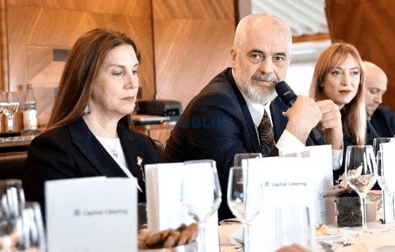 Rama, takim me operatorët turistikë në Gjermani: Duam të jemi kampionët e Ballkanit