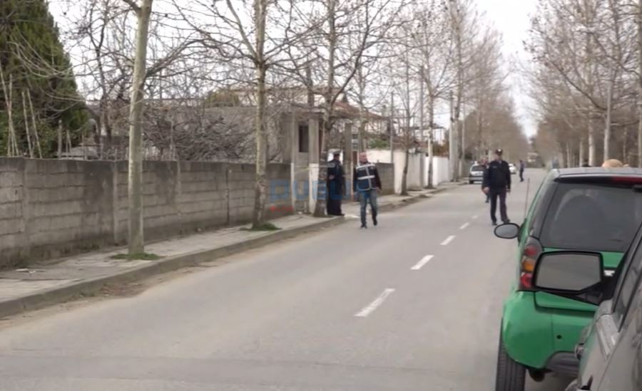 Pas Tiranës edhe në Belsh të shtëna armësh