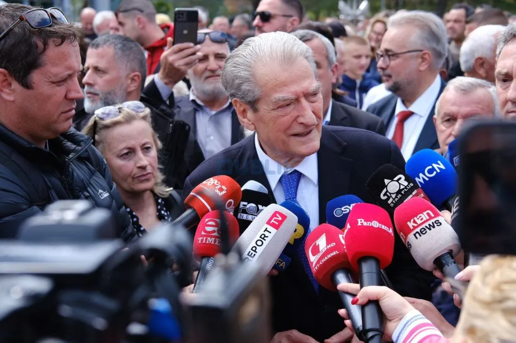 Berisha ftesë për çdo demokrat: Vota për binomin Basha-Alibasha është votë për Ramën