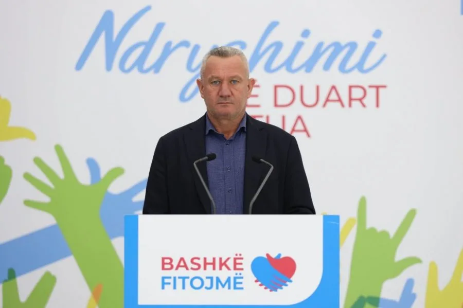 Rezart Tusha i përgjigjet qeverisë që kërkoi përjashtimin  e tij nga zgjedhjet:  E dinë se çfarë i pret në Shijak në zgjedhjet e 14 majit!