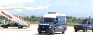 Ekstradohen nga Italia e Greqia 3 shqiptarë të dënuar për trafik droge e vjedhje