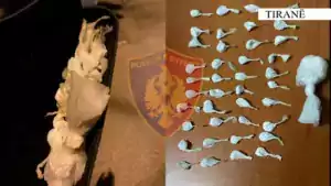 EMRI/ Operacioni “Komuna2” arrestohet 34-vjeçarjen në Tiranë dhe sekuestrohen 40 doza kokainë