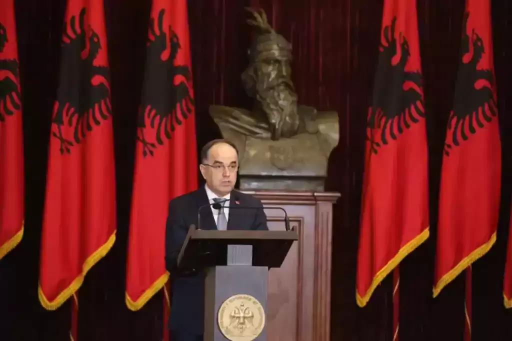 Pashkët, Presidenti Begaj uron besimtarët ortodoksë: Kjo festë e shenjtë sjell rigjallërimin e jetës, gëzim e shpresë dhe shënon një nisje te re!