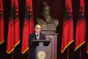 Pashkët, Presidenti Begaj uron besimtarët ortodoksë: Kjo festë e shenjtë sjell rigjallërimin e jetës, gëzim e shpresë dhe shënon një nisje te re!