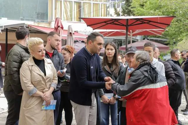 Transporti publik falas/ 5 prioritetet e Belind Këlliçit