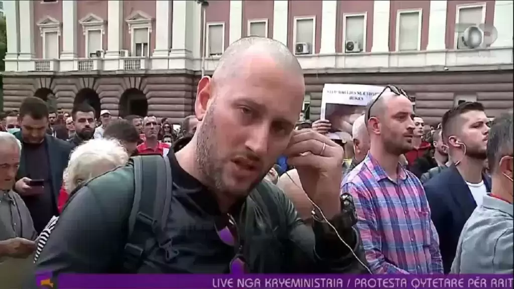 Revolta  e aktorit Florjan Binaj me Ramën: Na ka marrë frymën!