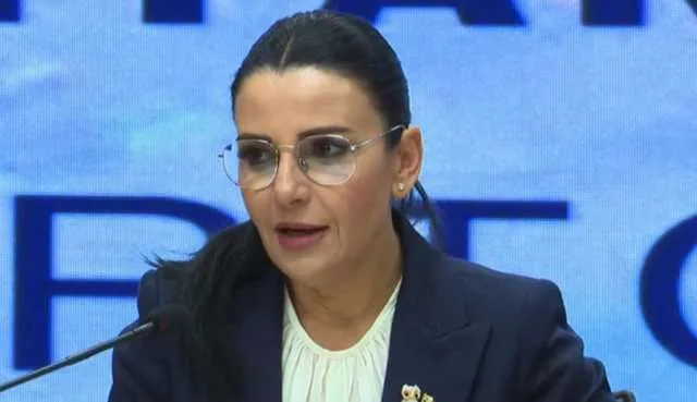 Balluku: Na presin një sërë sfidash me strategjinë e shërbimit inteligjent