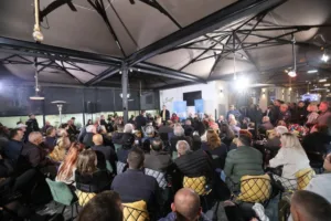 ‘Paketa jonë u kursen para qytetarëve’ Këlliçi paraqet projektet për urbanin falas, uljen e taksave e tarifave