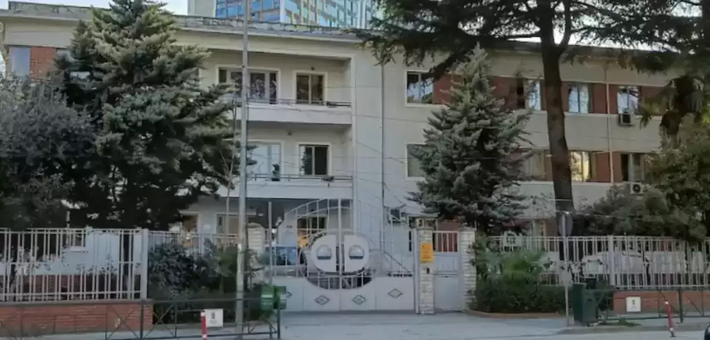 Zhduket një 13-vjeçar nga shtëpia e fëmijës “Zyber Hallulli”