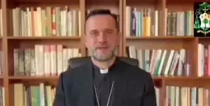 Dom Gjergj Meta uron besimtarët katolikë: Me shndet Pashka. Krishti u ringjall!