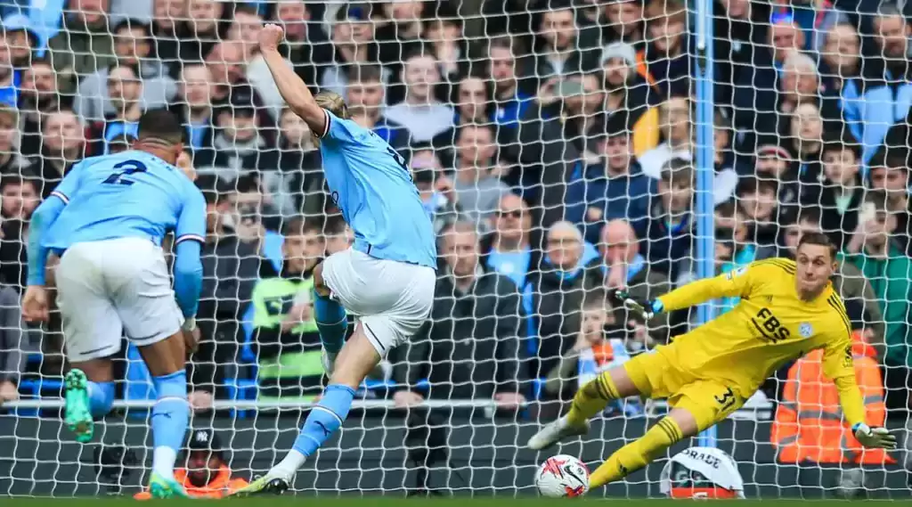 Manchester City  i Haaland bën detyrën, i afrohen Arsenalit kryesues