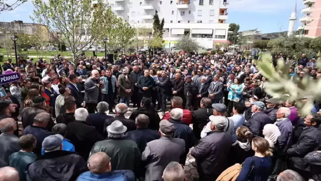 Rama nga Rrogozhina: Në ecjen e pandalshme përpara, për më shumë zhvillim dhe mirëqenie